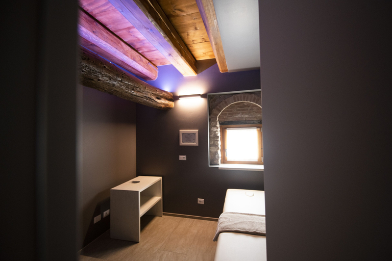 Bedroom 2, Magari Estates Hotel, Verona