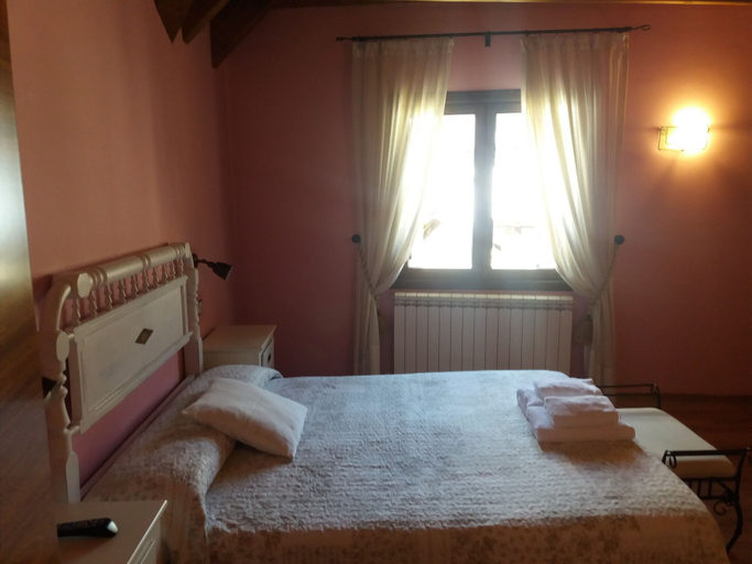 Bedroom, Hostal Rural Casa Parda, Huesca