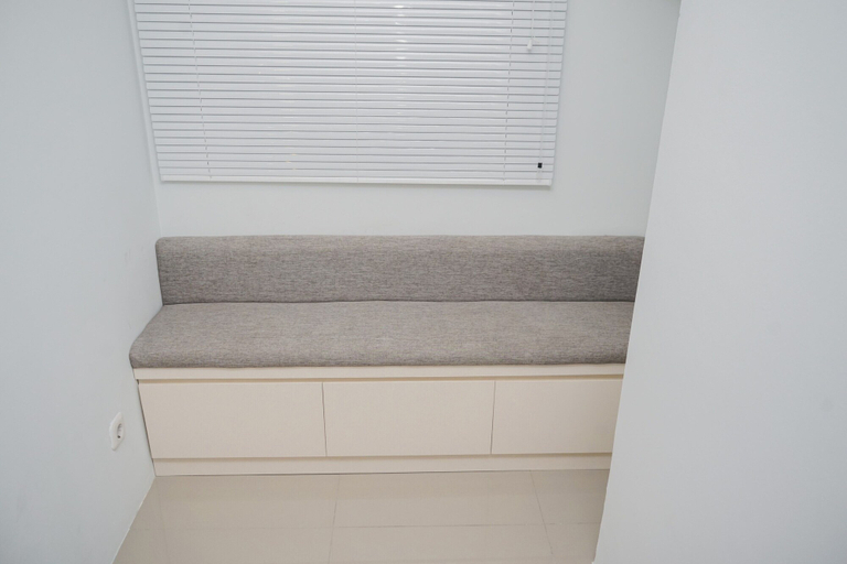 Others 4, Nice and Cozy Studio at Baileys Apartment By Travelio, Tangerang Selatan