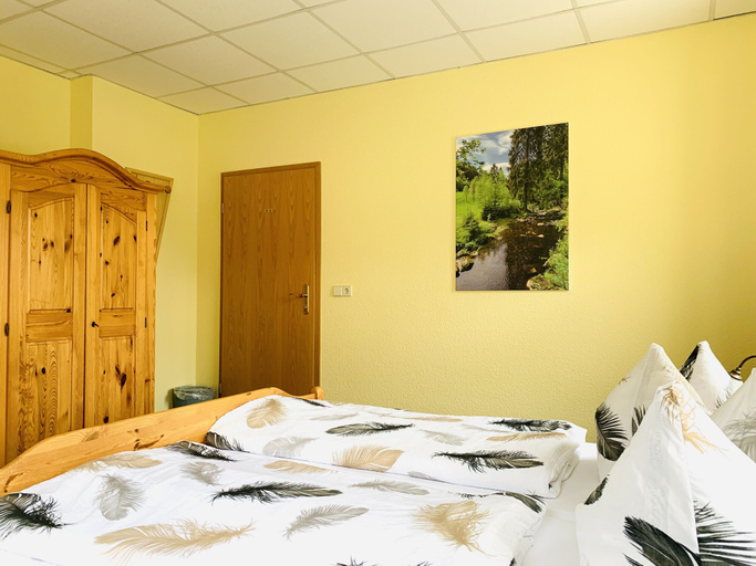 Bedroom 3, Pension Weiberwirtschaft, Erzgebirgskreis