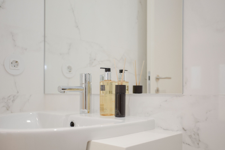Bathroom 3, Alegria Residence, Porto