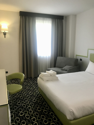 Bedroom 2, San Valentino Hotel, Bergamo