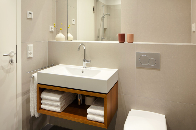 Bathroom 5, Glück in Sicht, Schleswig-Flensburg
