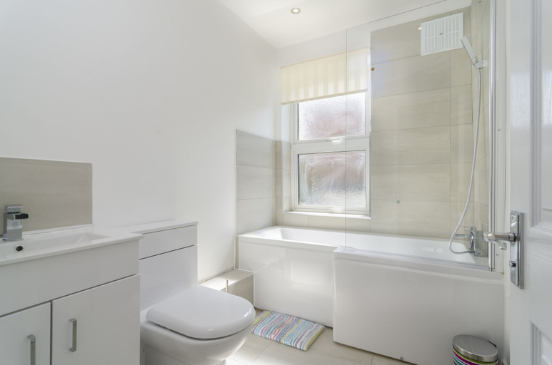 Bathroom, The Alabama, London