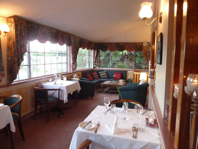 Food & Drinks 5, Puffers Inn Logan Motel, Loganholme