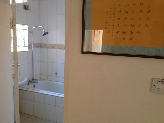 Bathroom, Standard Way Lodge, Livingstone