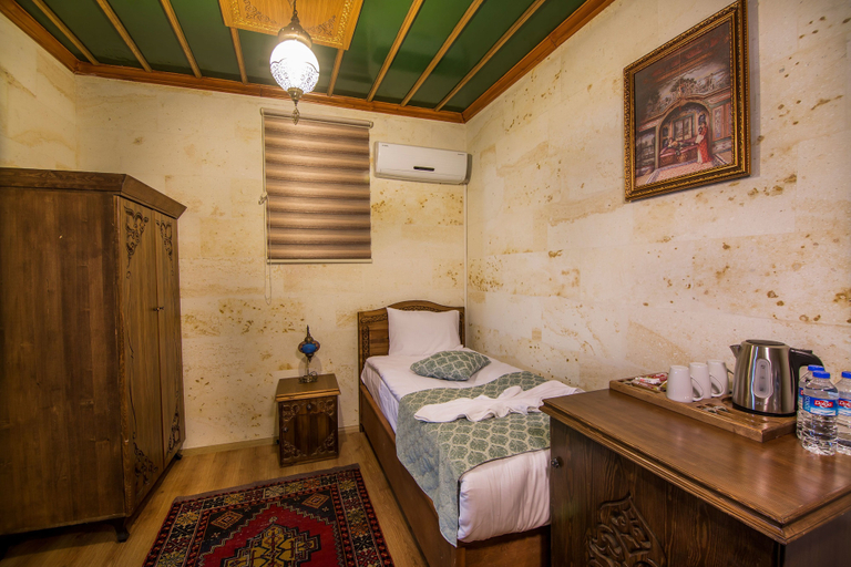 Bathroom 5, Ozbek Stone House, Nevşehir