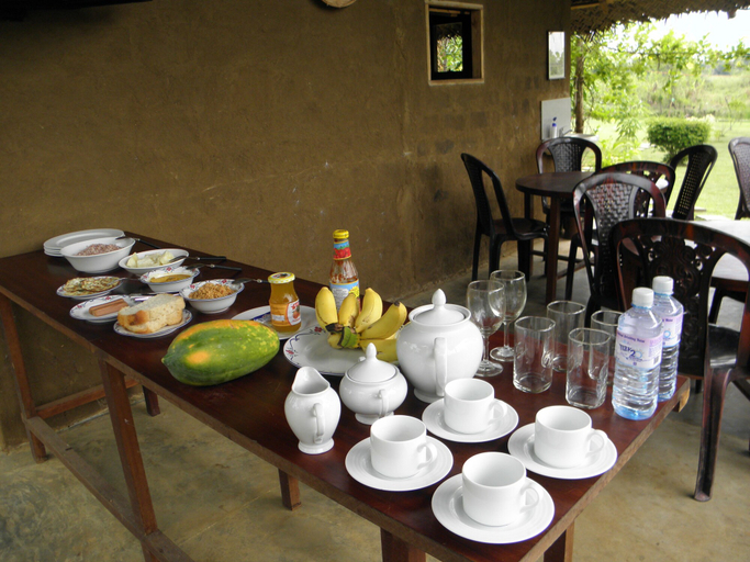 Food & Drinks 3, Lotus Chalets Eco Hotel, Sooriyawewa