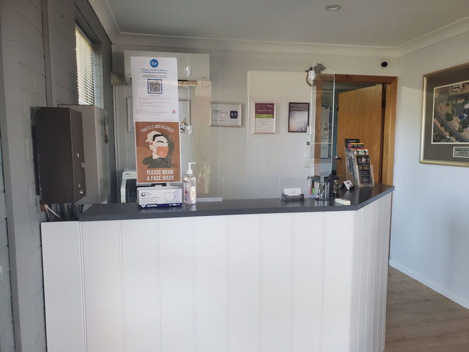Food & Drinks 4, Roydons Motor INN, Tamworth Regional - Pt A