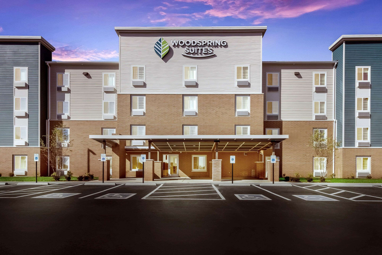 Exterior & Views 2, Woodspring Suites Dayton North, Montgomery