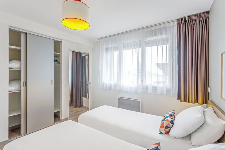 Bedroom 3, Appart'City Confort Amiens Gare, Somme