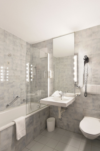 Bathroom 4, Tulip Inn Lausanne Beaulieu, Lausanne