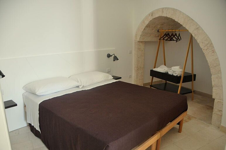 Bedroom 3, Porta Barsento B&B, Bari