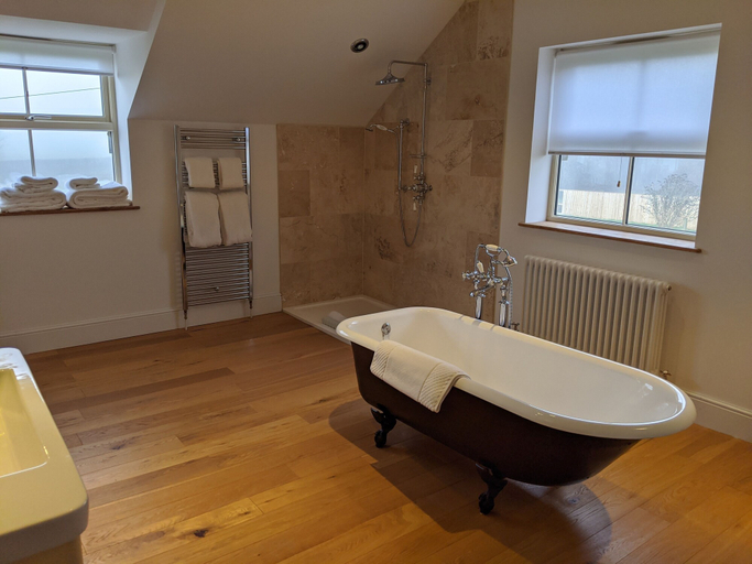 Bathroom 4, Elderbrook House, Wiltshire