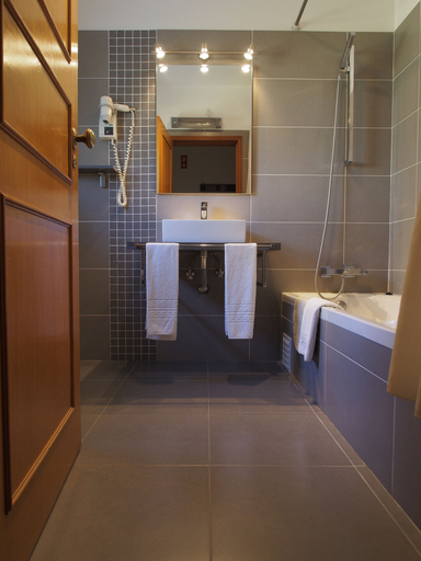 Bathroom 4, Parque Monte Verde, Albufeira