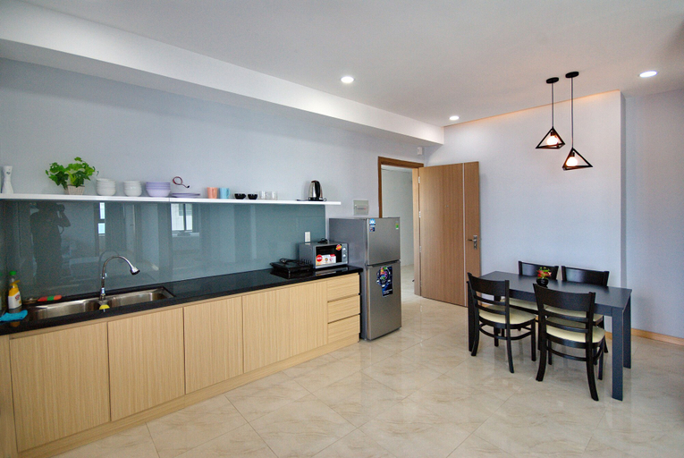 Food & Drinks, Handy Beachfront Apartment, Nha Trang