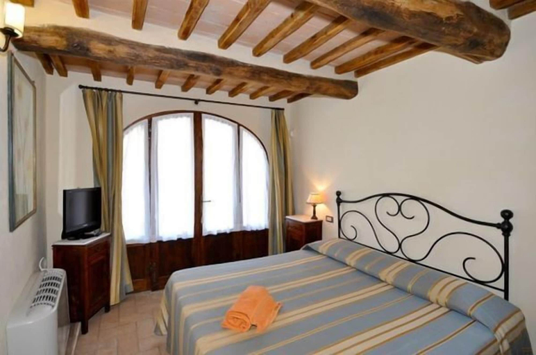 Bedroom 3, Villa Vittorio, Siena