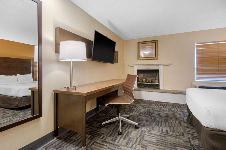 Bedroom 3, Quality Inn & Conference Centre, Simcoe