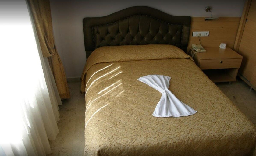 Bedroom 3, Akdeniz Hotel, Merkez