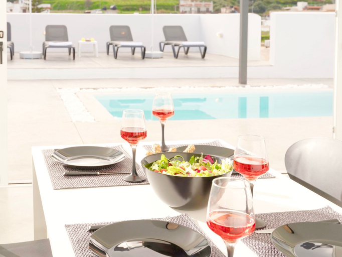 Food & Drinks, Paradiso II, Crete