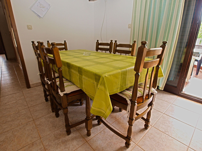 Others 5, Apartment 39, Medulin