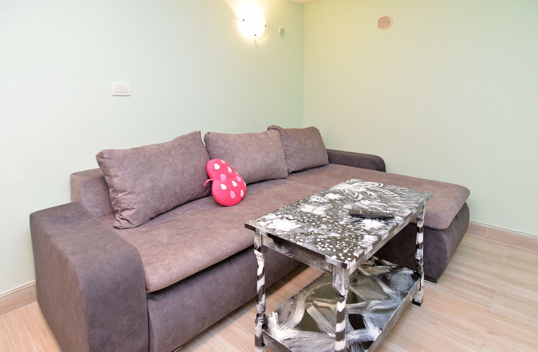 Others 5, House 1736, Premantura