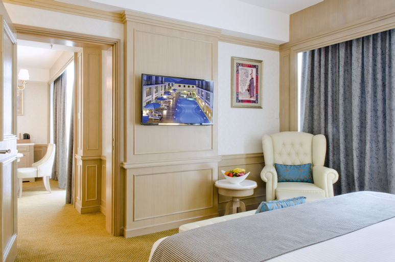 Bedroom 9