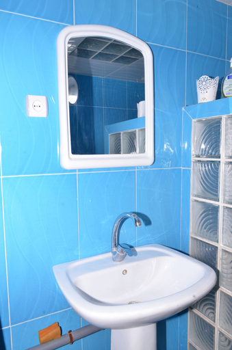 Bathroom 3, Bel appartement Akid Lotfi, Oran