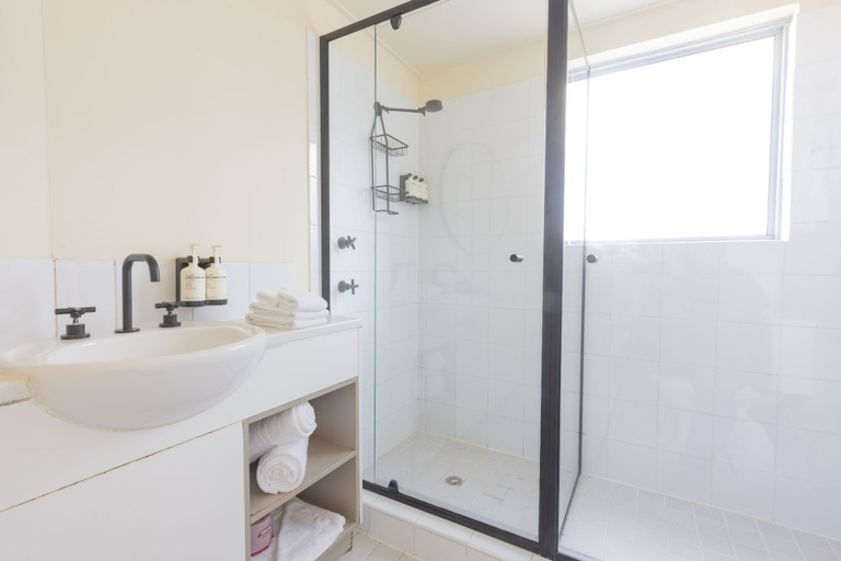 Bathroom 5, Roamer Brisbane, Brisbane