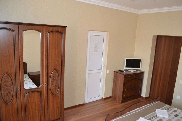 Bedroom 2, Alisa Guest House, Sochi gorsovet