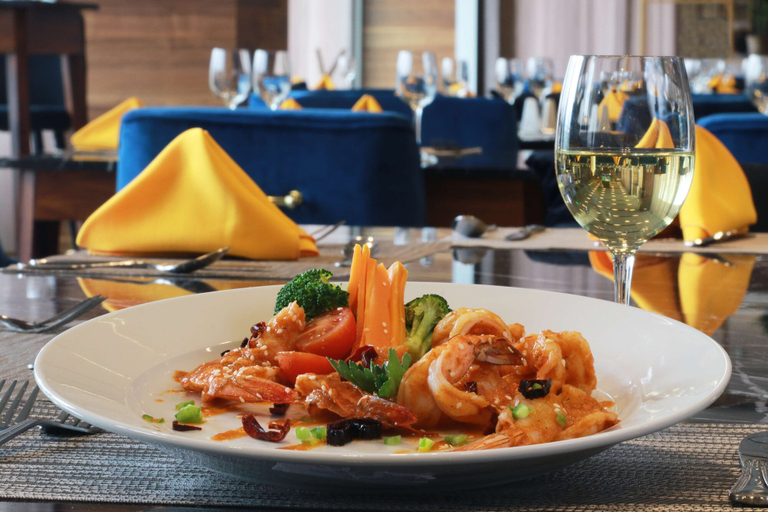 Food & Drinks 5, Hilton Garden Inn Monterrey Obispado, Monterrey