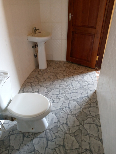 Bathroom 4, Morio Motel and Campsite, Kilosa