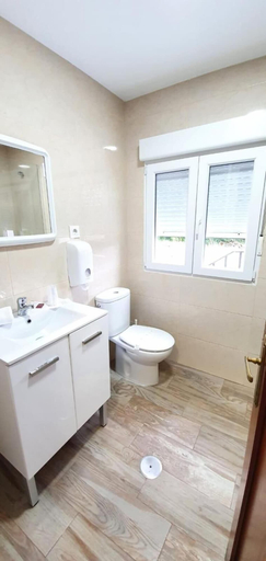 Bathroom 4, La Quinta, Asturias