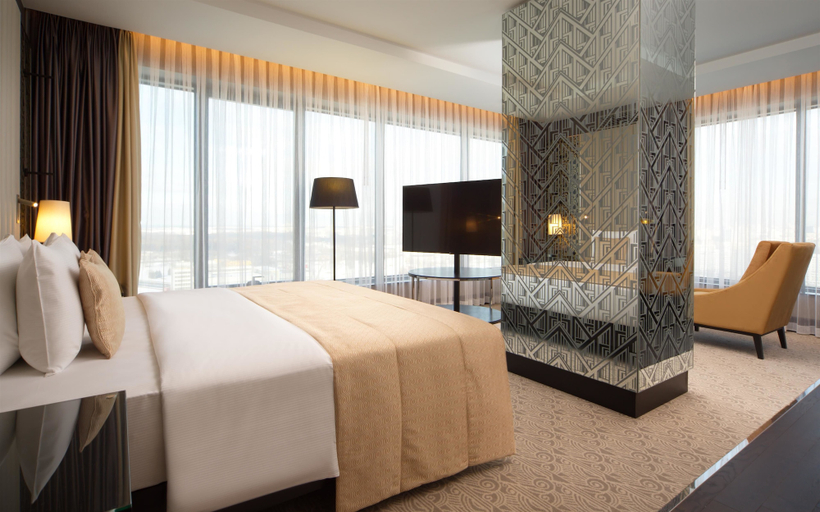 Bedroom 2, DoubleTree by Hilton Hotel Minsk, Minsk