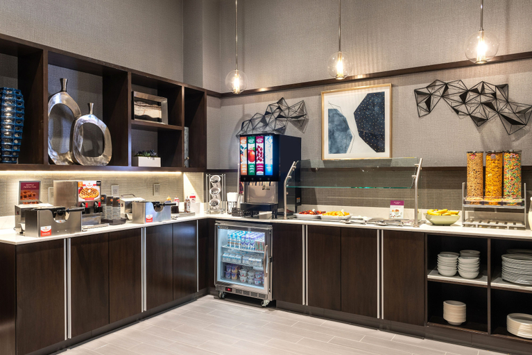 Food & Drinks 5, Residence Inn by Marriott Boston Waltham, Middlesex