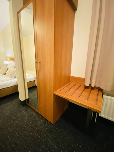 Bedroom 3, Hotel Hansehof, Hamburg