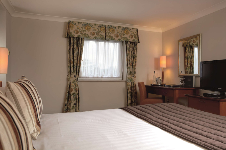 Bedroom 3, Macdonald Tickled Trout Hotel, Lancashire
