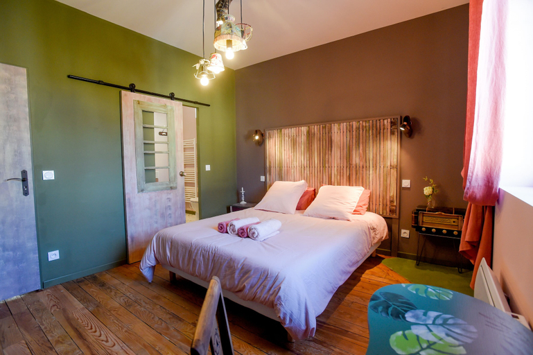 Bedroom 3, l'En Vert, Hautes-Pyrénées