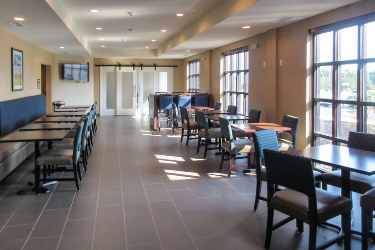 Food & Drinks 5, Comfort Inn & Suites Gap Amish Country, Lancaster
