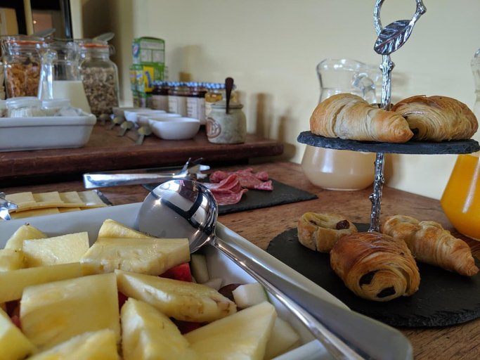 Food & Drinks 5, Elderbrook House, Wiltshire