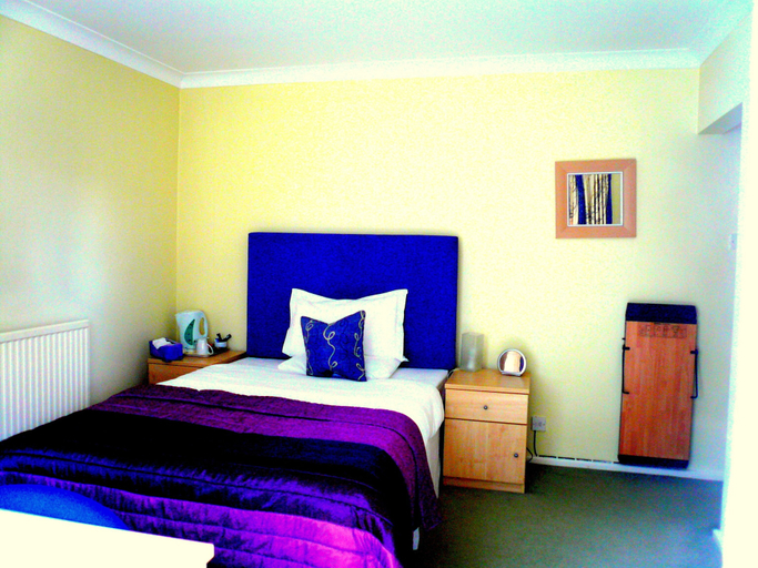 Bedroom 2, Malvern House, Buckinghamshire