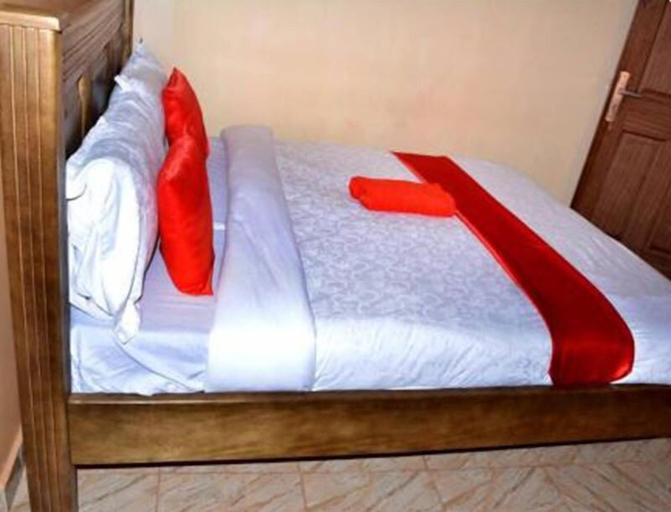 Bedroom 2, Mak Cottages, Busiiro