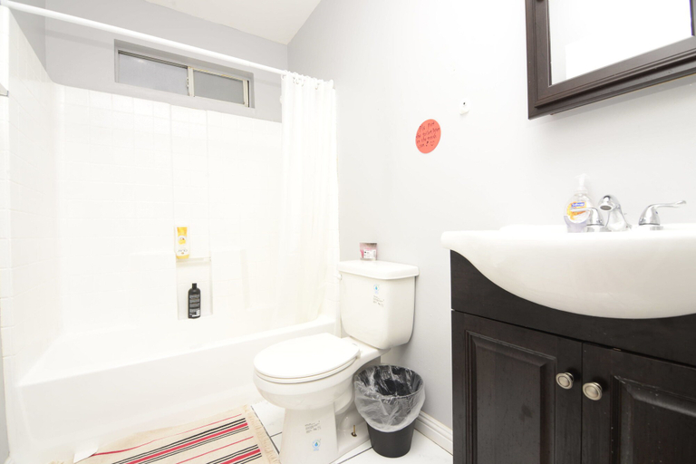 Bathroom, Hollywood Luxury Double bedrooms, Los Angeles