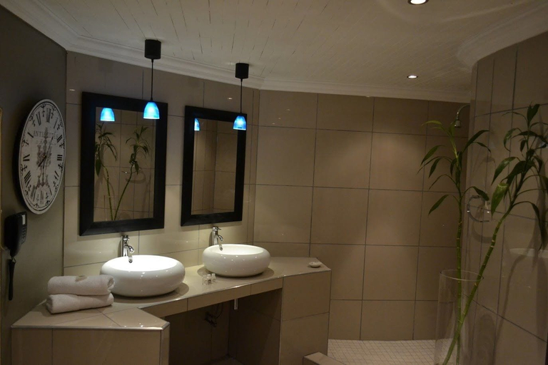 Bathroom 5, Little Eden Guest Lodge, Sedibeng