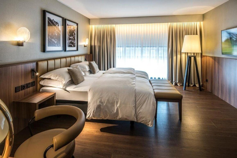 Bedroom 8