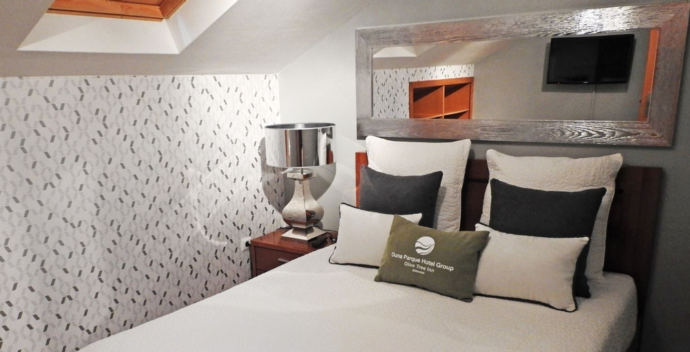 Bedroom 4, Milfontes Guest House, Odemira