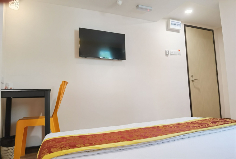 Bedroom 2, Mornings Hotel, Kuala Muda