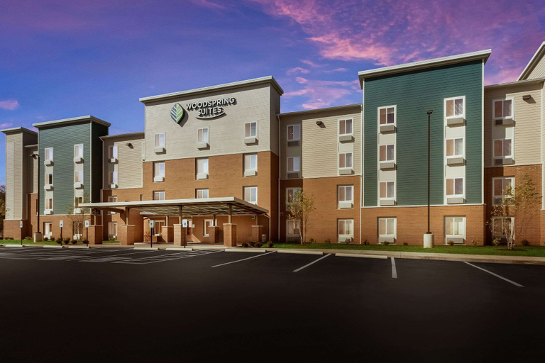 Exterior & Views 2, Woodspring Suites Dayton North, Montgomery