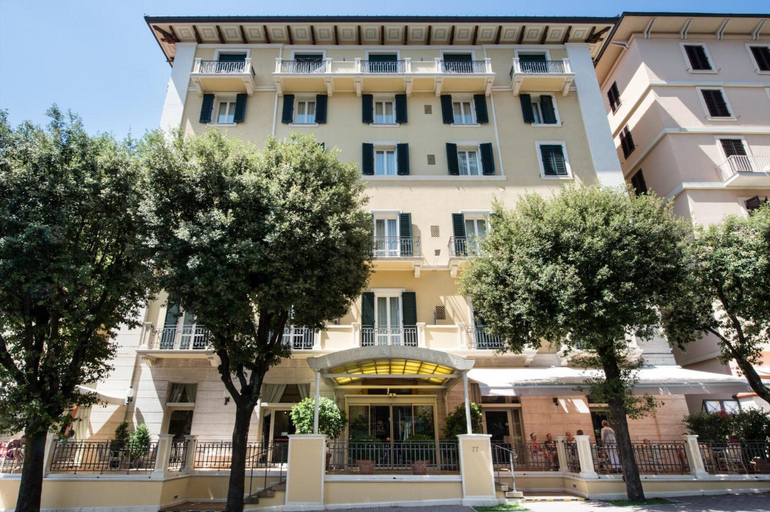 Exterior & Views, Grand Hotel Francia & Quirinale, Pistoia