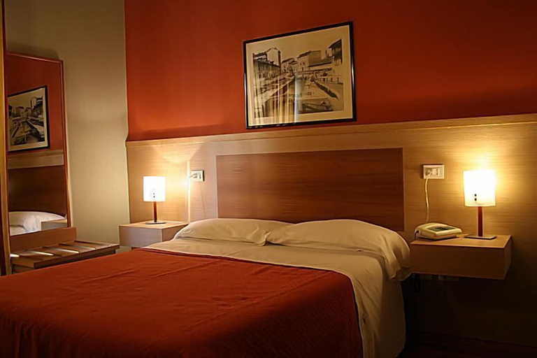 Bedroom 3, Hotel Dover, Milano